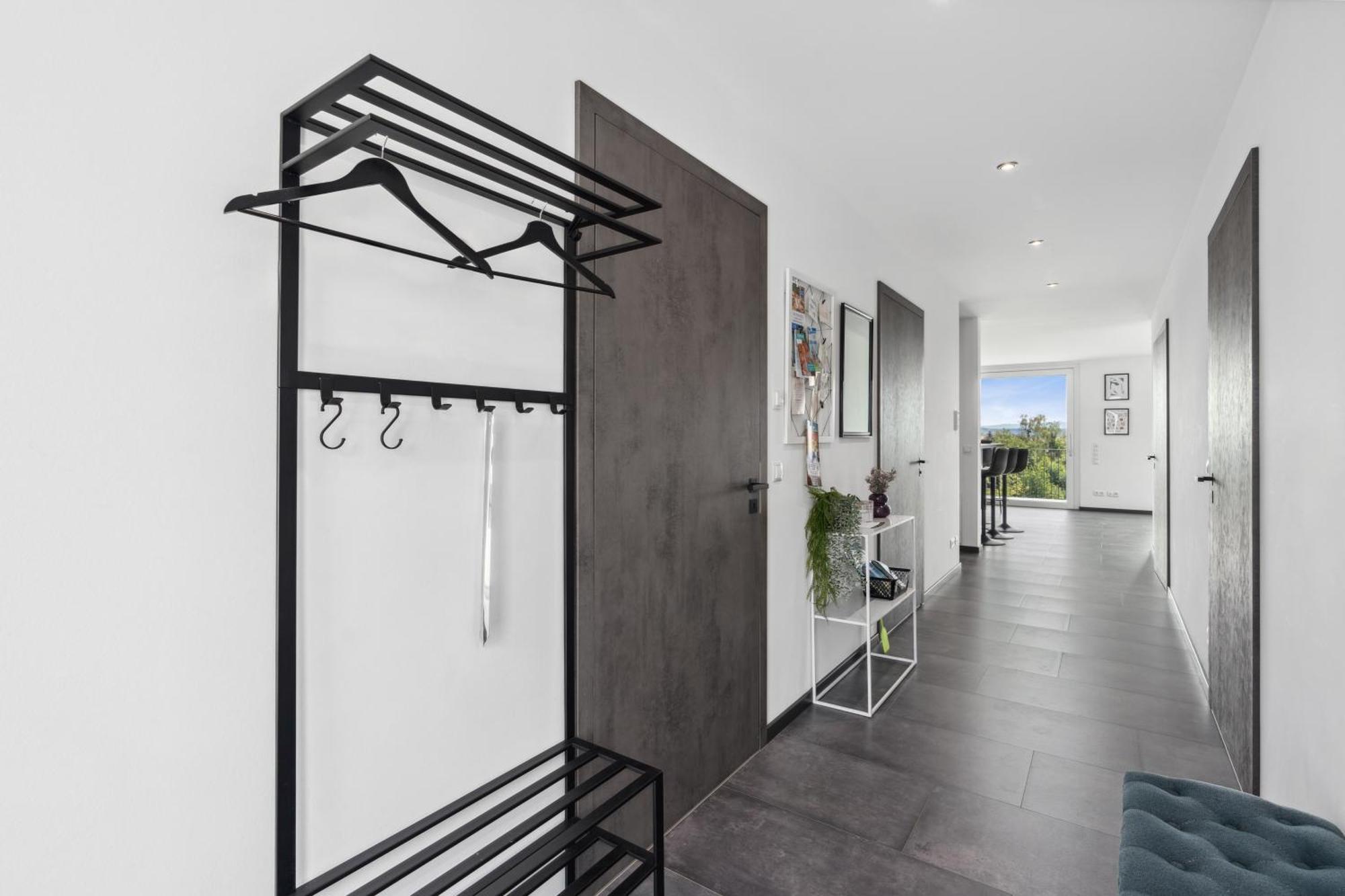 Anytime - Penthouse Mit Terrasse Und Bergsicht Apartment Friedrichshafen Exterior photo