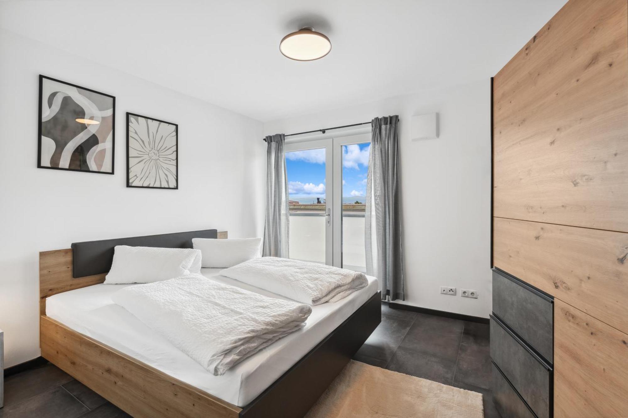 Anytime - Penthouse Mit Terrasse Und Bergsicht Apartment Friedrichshafen Exterior photo
